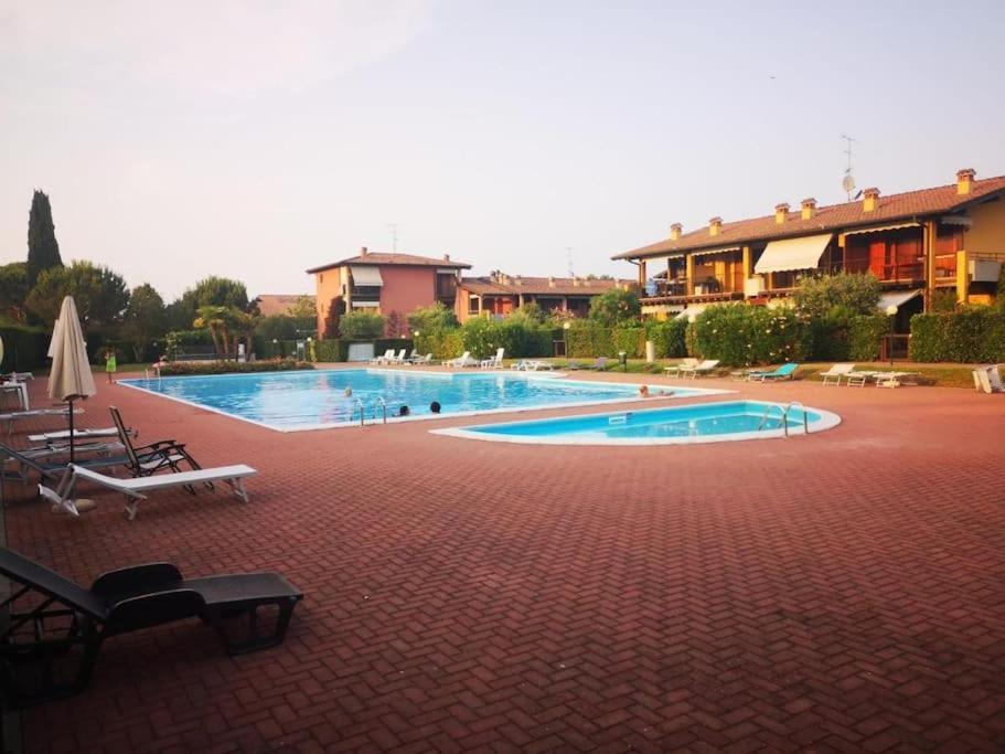Gardappartamenti - Cascinale With Terrace Desenzano del Garda Luaran gambar