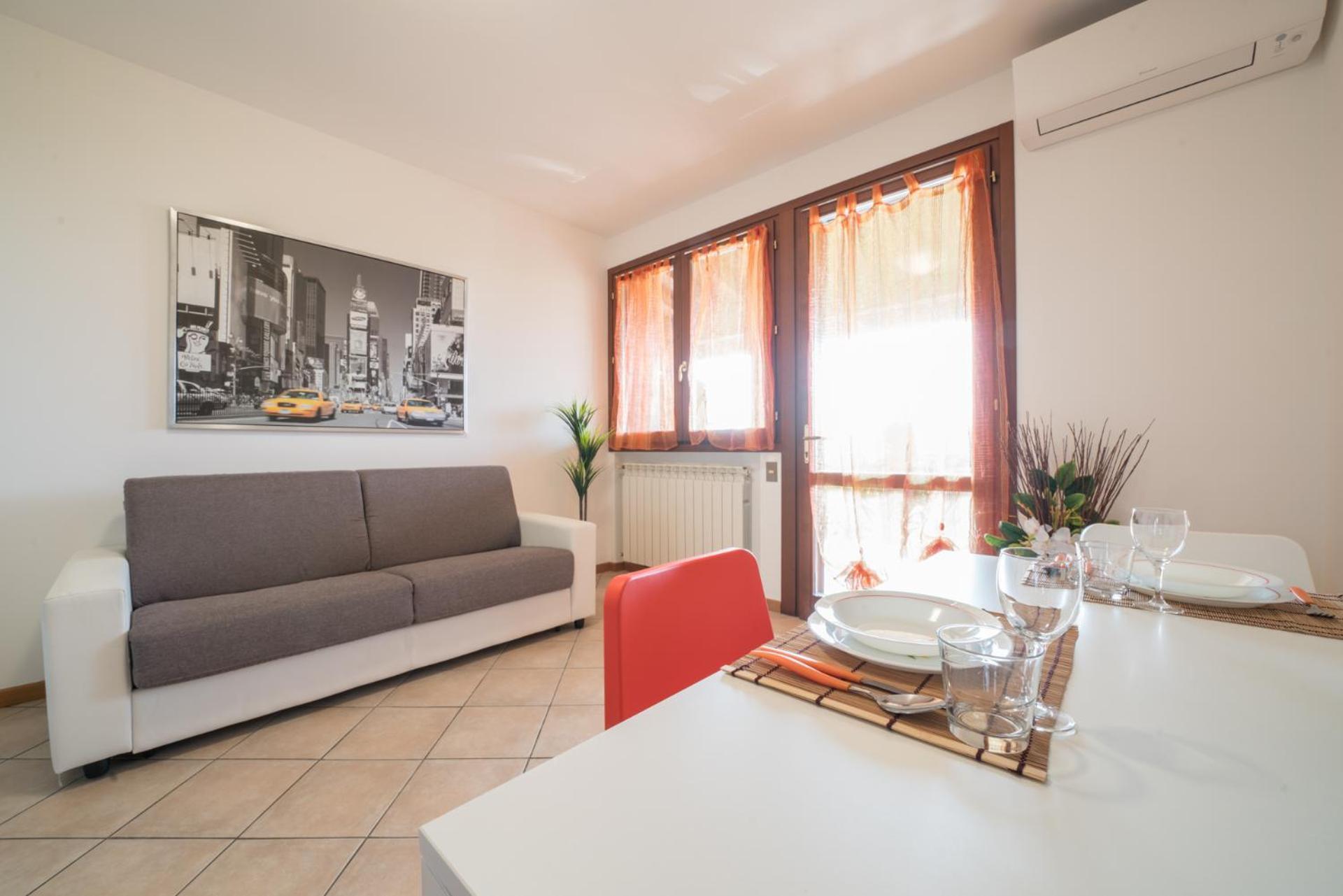 Gardappartamenti - Cascinale With Terrace Desenzano del Garda Luaran gambar